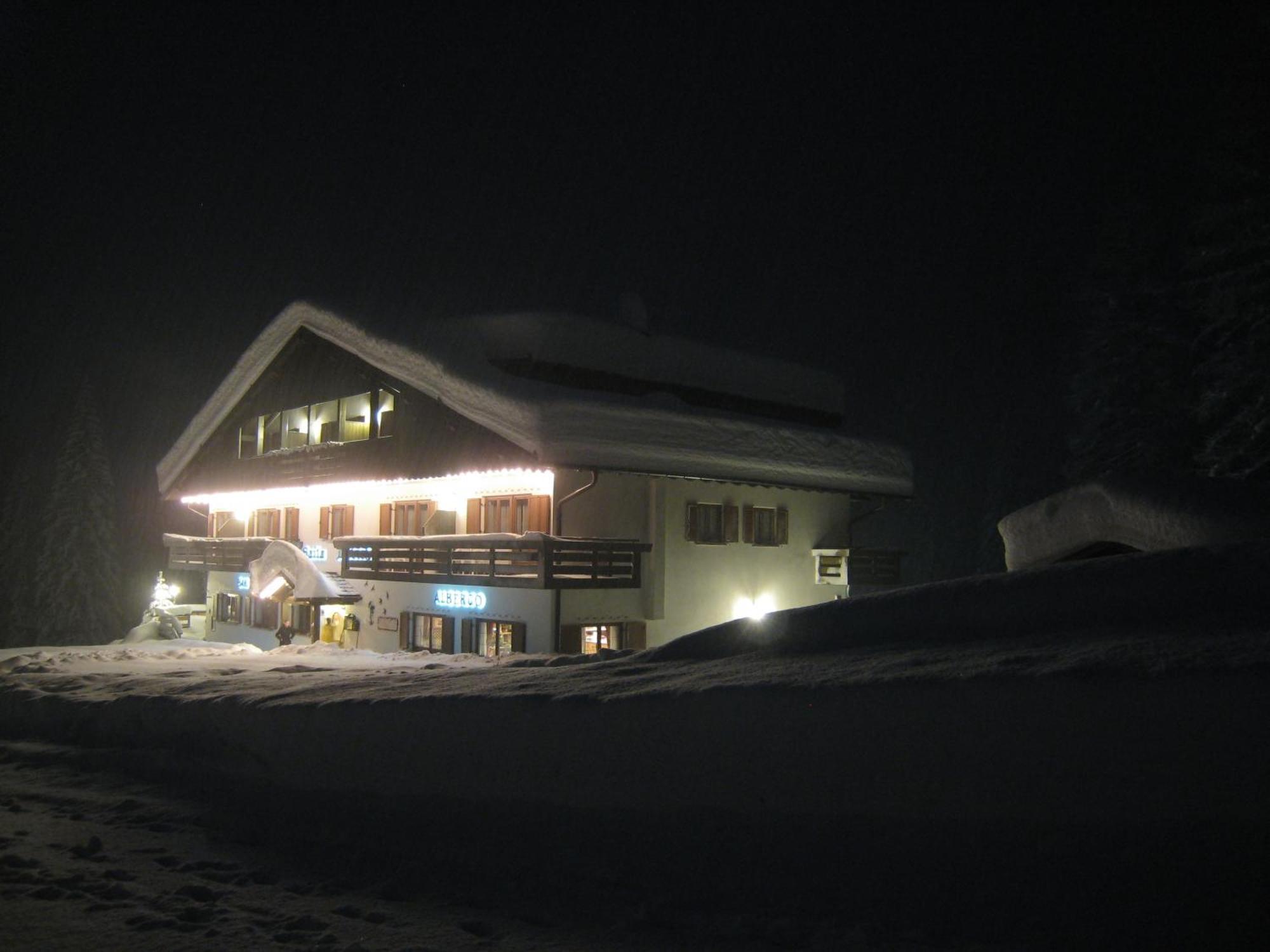 Hotel & Ristorante Baita Dovich Malga Ciapela Exterior foto